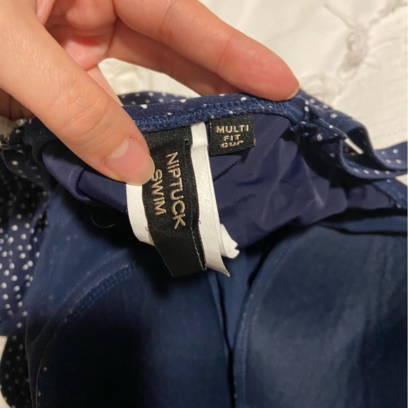 One piece polka dot swimsuit - Picture 3 of 5